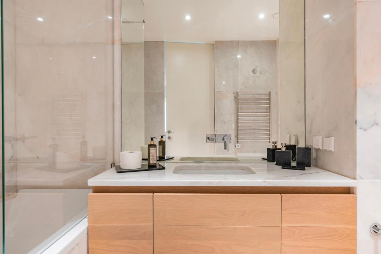 Liberdade Elegance W/Rooftop Pool By Lovelystay Lissabon Buitenkant foto