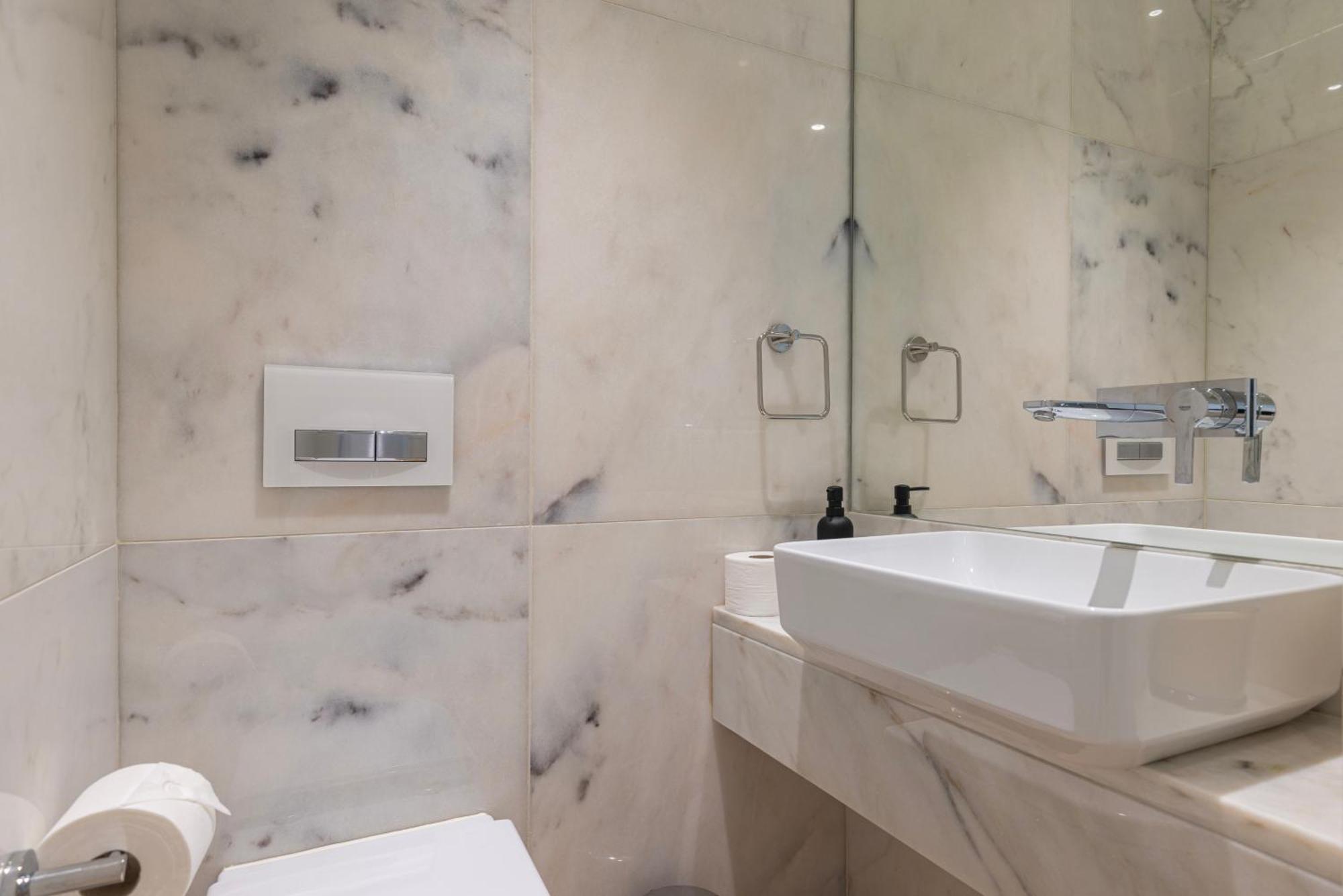 Liberdade Elegance W/Rooftop Pool By Lovelystay Lissabon Buitenkant foto